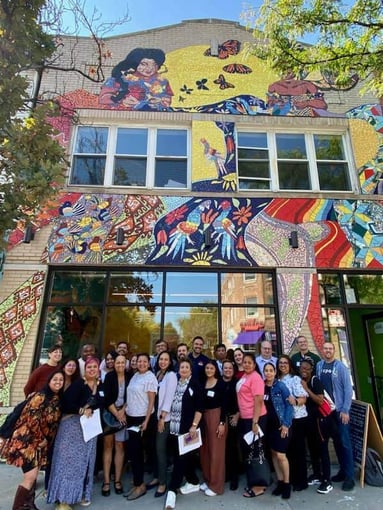 6264ff5c-c50a-4bec-886e-ebda5dc4fc1b-0-2n3_5_photos_of_your_work_in_action-Team-in-front-of-Palenque-LSNA-office-and-mural